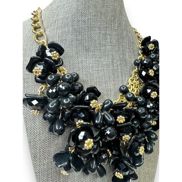 Talbots Black Acrylic Flower Cluster Goldtone Chunky Bib Necklace 18.5-21.5” - Picture 5 of 10